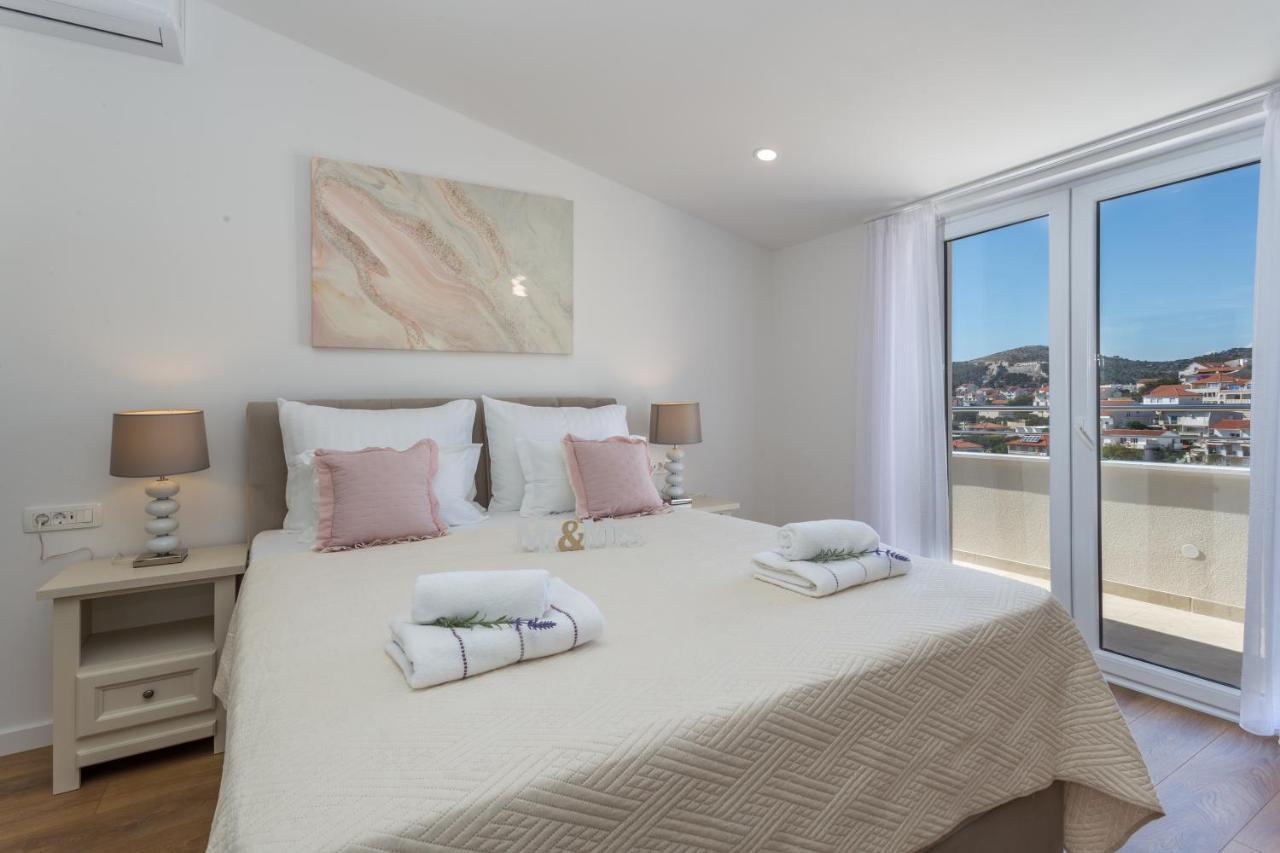 Golden View Penthouse Apartment ฮวาร์ ภายนอก รูปภาพ