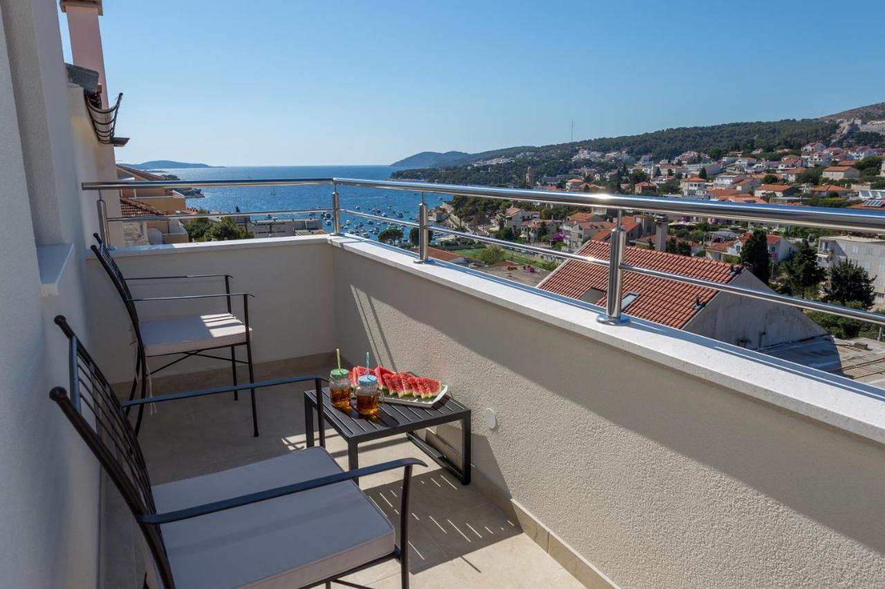 Golden View Penthouse Apartment ฮวาร์ ภายนอก รูปภาพ